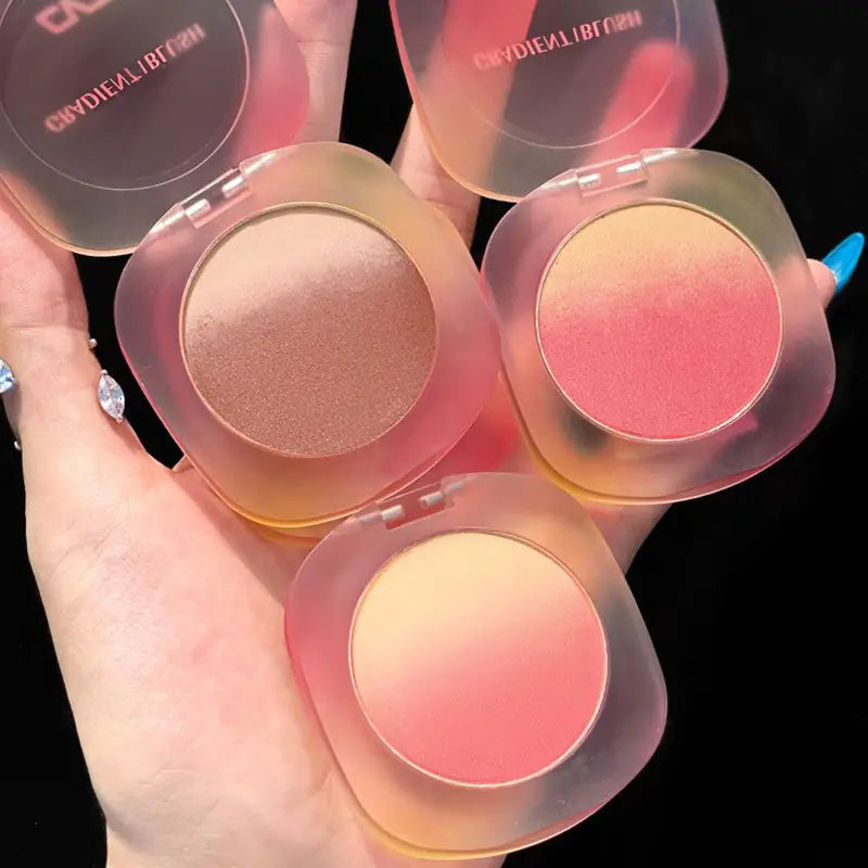 Rubor Gradiente de Tres Colores para un Look Natural