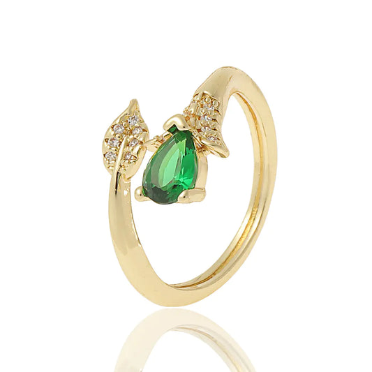 Anillo de Moda con Chapado en Cobre y Incrustaciones de Zirconio Bañado en Oro